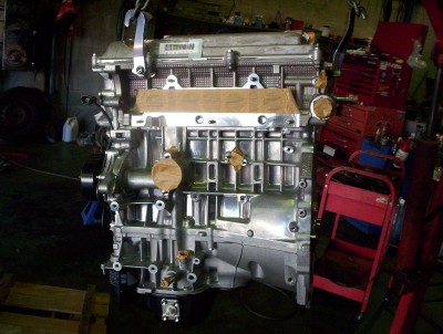 Toyota 2AZ  4cyl engine and new engine 003.jpg