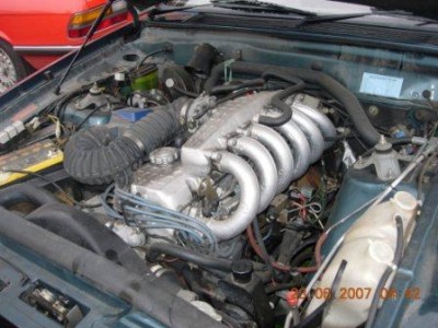 XF ENGINE BAY.JPG