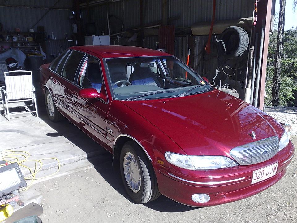 NL Fairlane Ghia..Regency Pearl   V8  3 inch.JPG