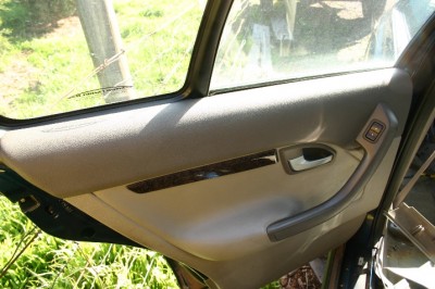 PASSENGER REAR DOOR TRIM.JPG