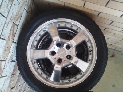 new rims 17 close up.jpg