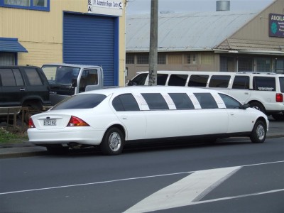 stretch-limo.jpg