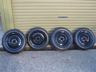 Ford Steelies (1) (Medium).JPG