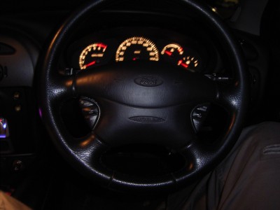 steering wheel.jpg