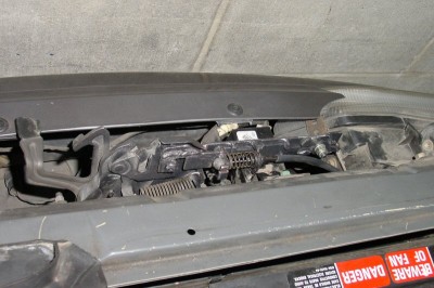 Bonnet Deadlock 2x.JPG