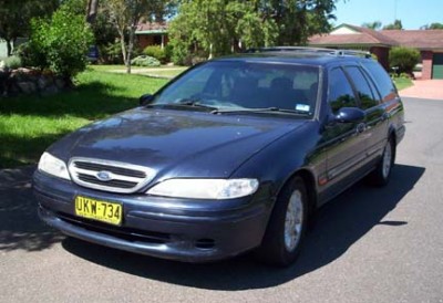 EL Fairmont Wagon Left Front Lowered.JPG