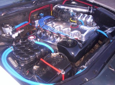 my engine bay 002.jpg