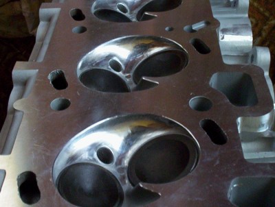 My 88EA cyl head ported & polished. 002.jpg