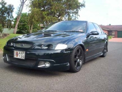 EF_XB_AU_BA- Black 17in Wheels 008.jpg