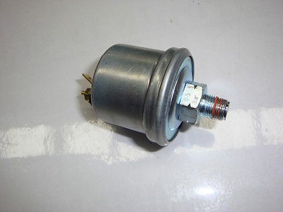 oil pressure sender.JPG